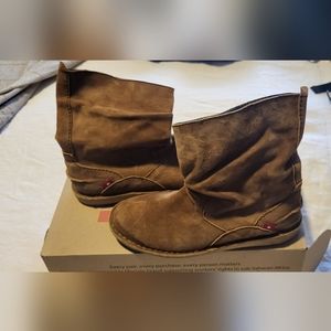 Oliberte Women's suede boots